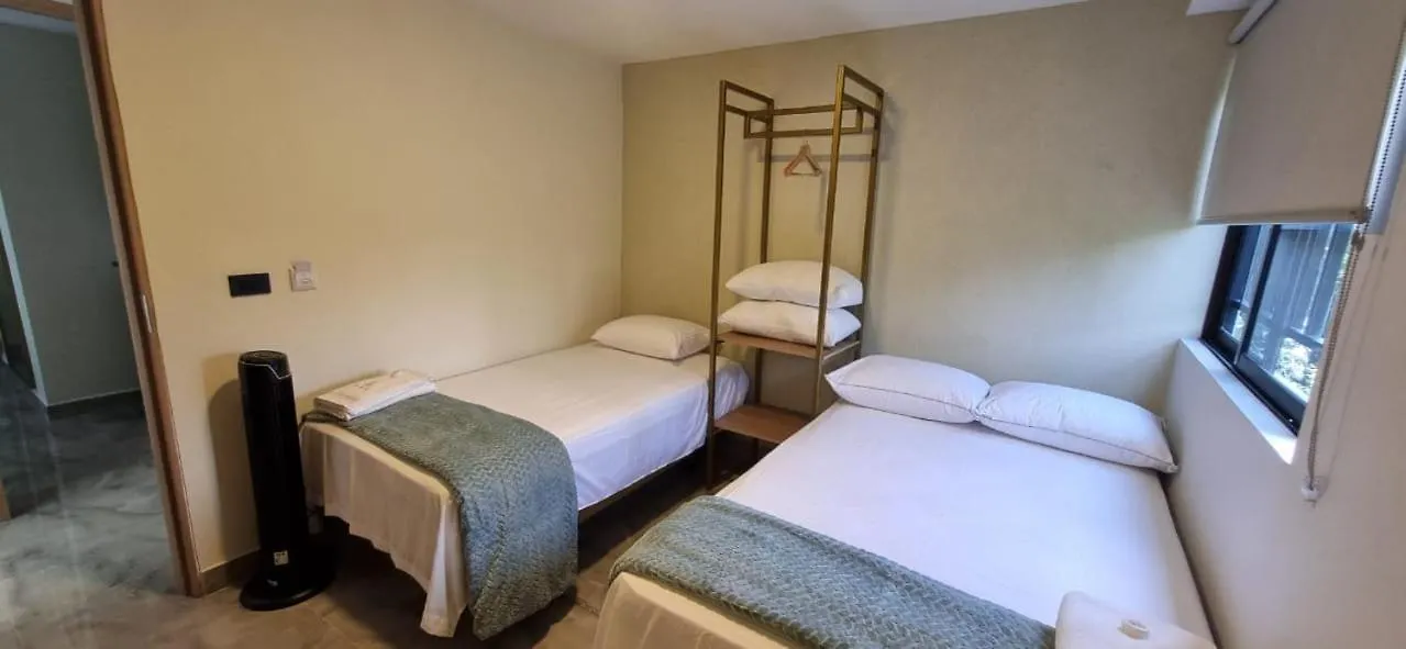 Hotel Ruta365 Medellin 4*,