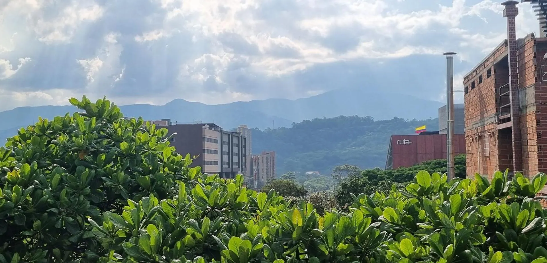 Hotel Ruta365 Medellin 4*,