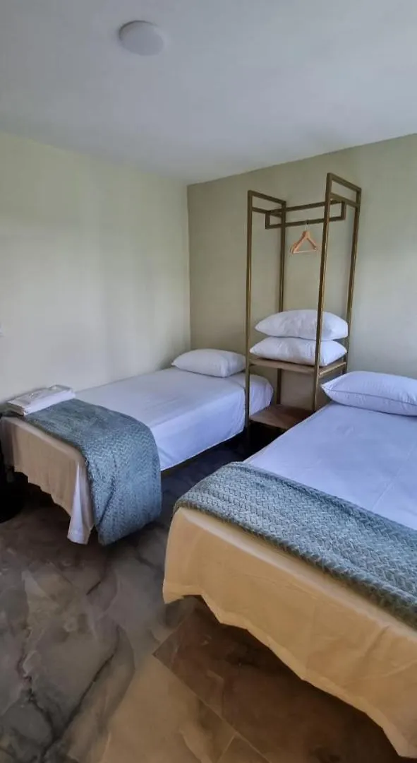 Hotel Ruta365 메딜린