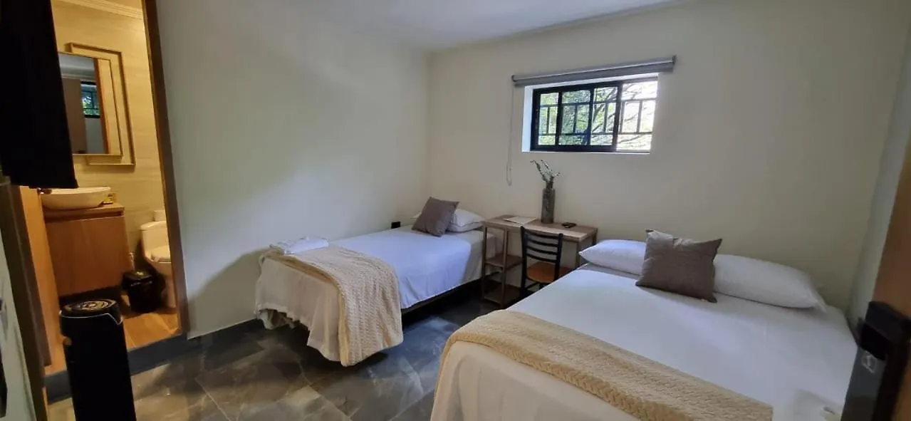 Hotel Ruta365 메딜린