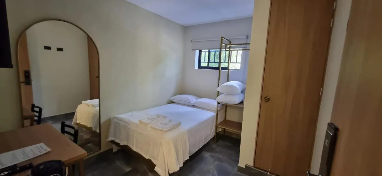 Hotel Ruta365 메딜린