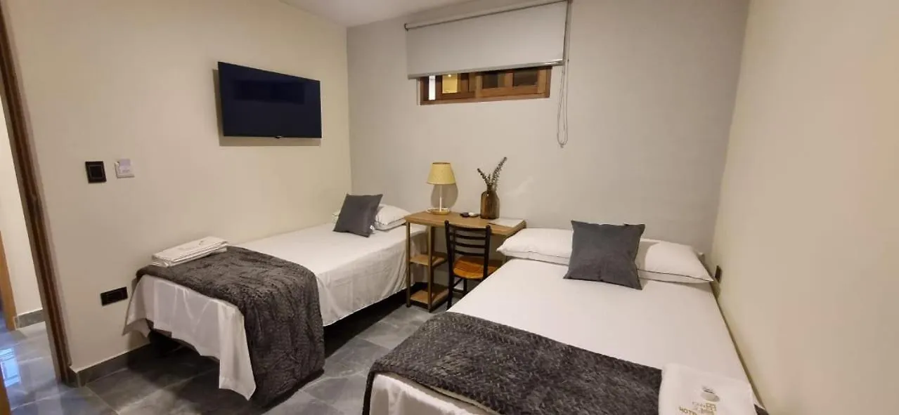Hotel Ruta365 메딜린