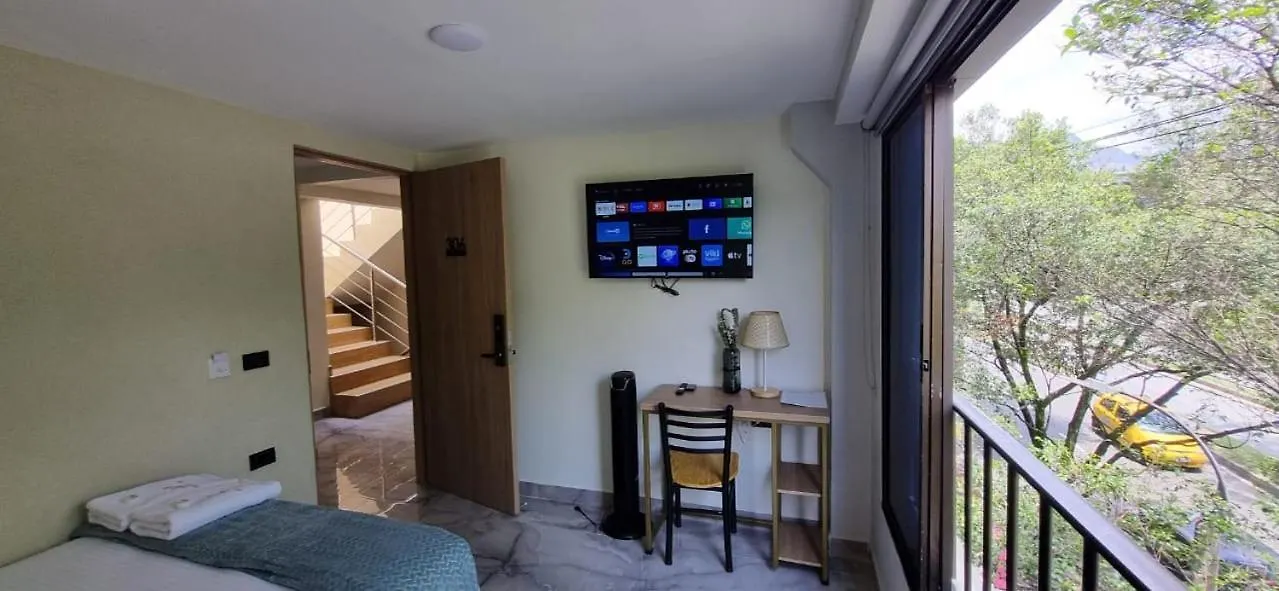 Hotel Ruta365 메딜린 4*,